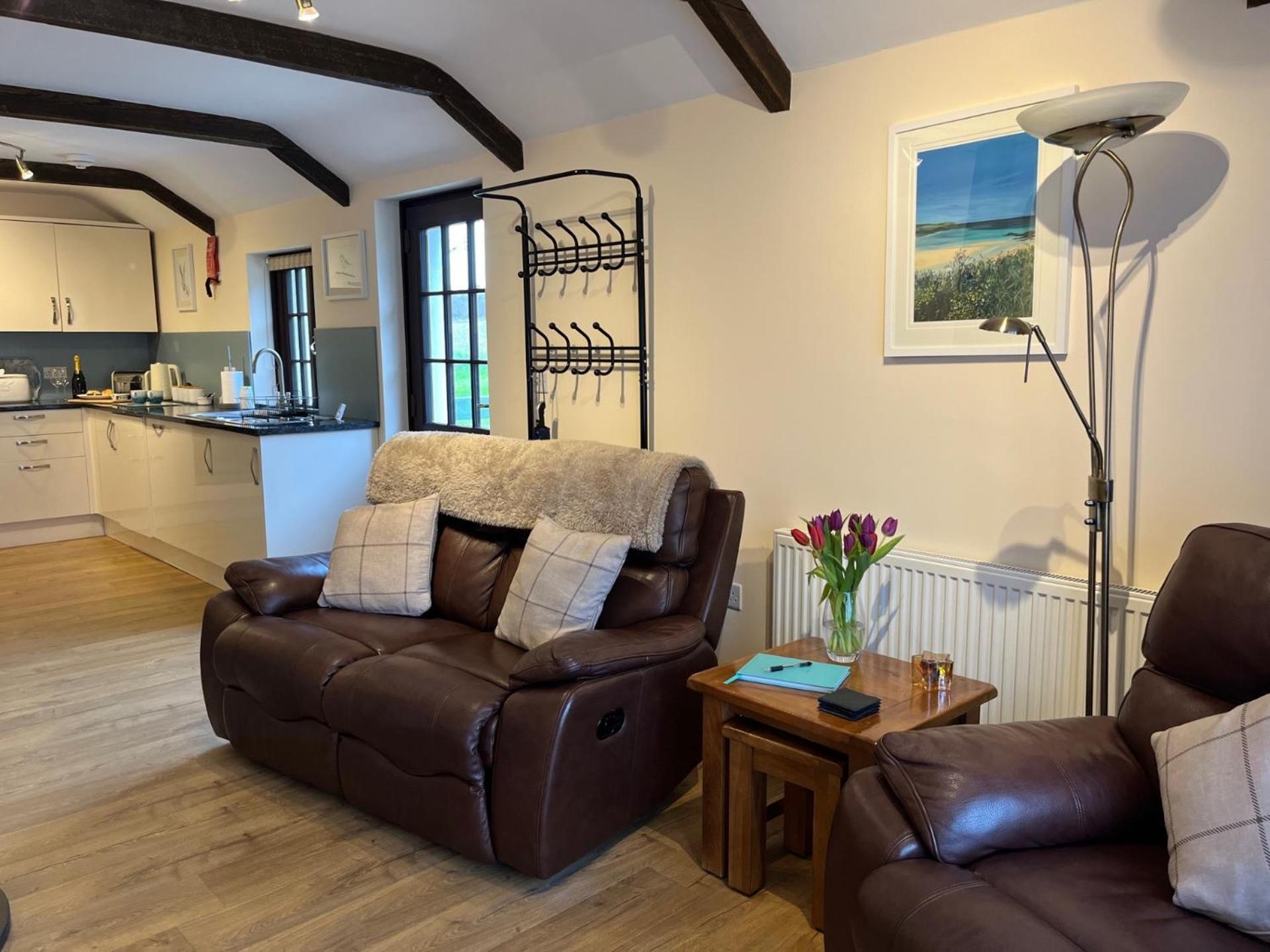 Maple & Beech Barns Apartment Труро Екстериор снимка