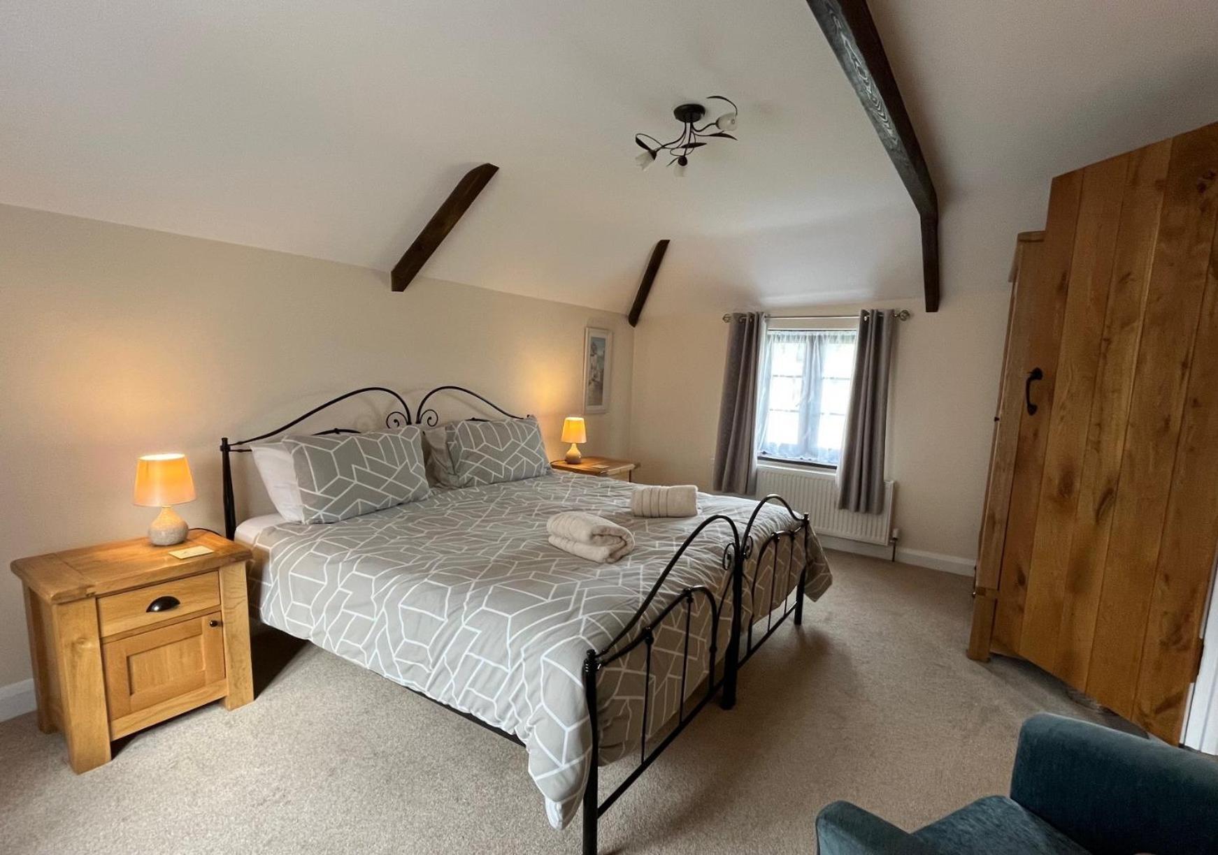 Maple & Beech Barns Apartment Труро Екстериор снимка