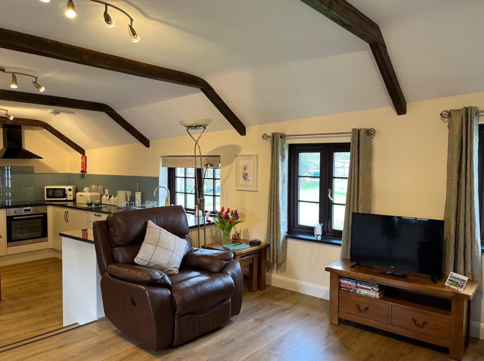 Maple & Beech Barns Apartment Труро Екстериор снимка