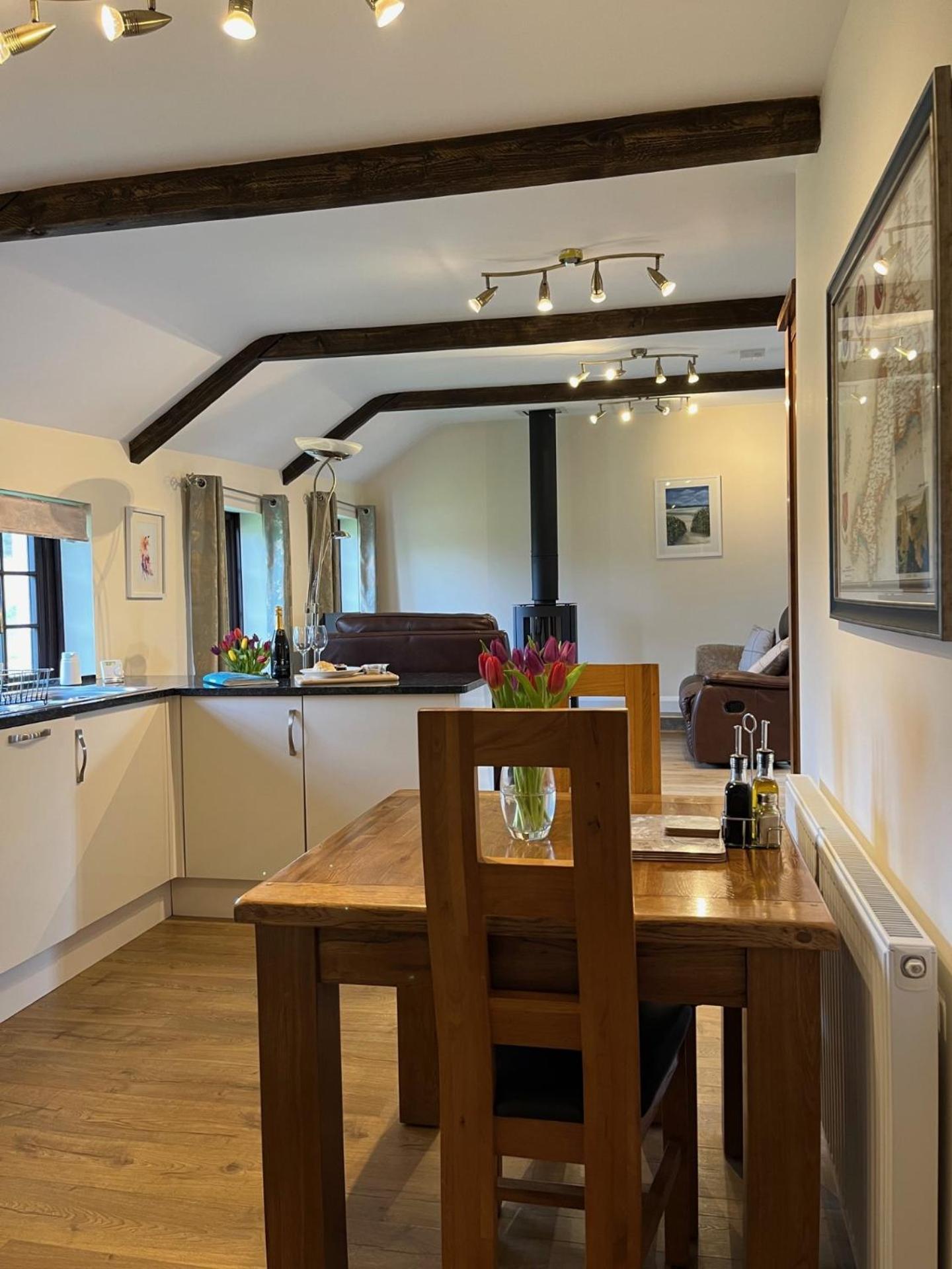 Maple & Beech Barns Apartment Труро Екстериор снимка